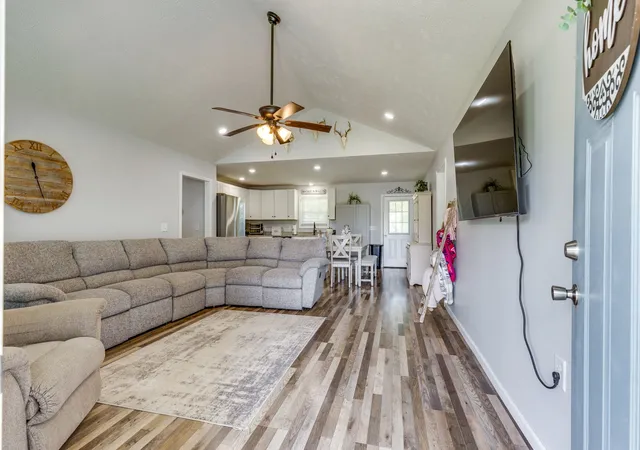 Photo 4 of Single family home for sale at 251 Hurst Rd, Hohenwald, TN 38462 | MLS# 3598588 | Listing updated on 2026-09-24