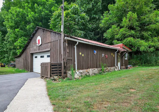Listing Photo 5 - Condo for sale in building located at 3119 Tyree Springs Rd, Hendersonville, TN 37075