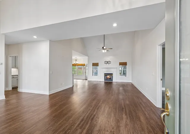 Photo 2 of Single family home for sale at 411 Liberty Dr, Smyrna, TN 37167 | MLS# 3598370 | Listing updated on 2026-10-08