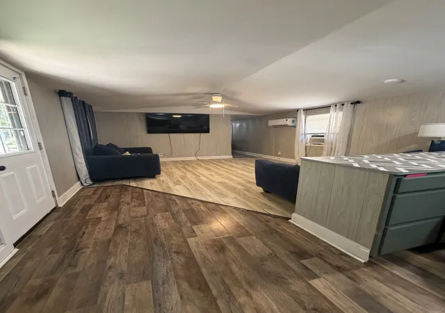 Photo 4 of Manufactured home for sale at 6898 Oak Hl Rd, Lyles, TN 37098 | MLS# 3597802 | Listing updated on 2026-09-29