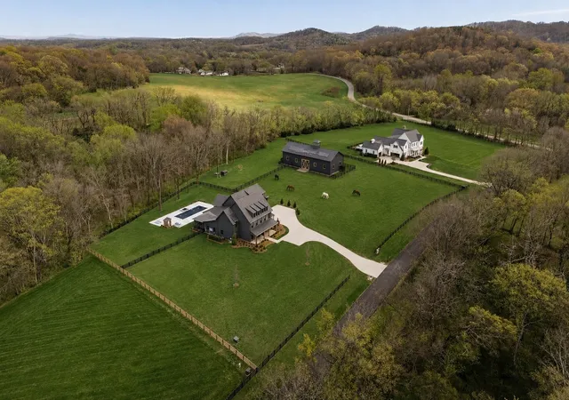 Photo 3 of Single family home for sale at 6904 Farm Path Ln, College Grove, TN 37046 | MLS# 3597594 | Listing updated on 2026-09-22