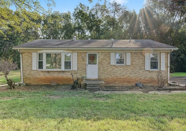 Photo 1 of Single family home for sale at 128 School House Rd, Gracey, KY 42232 | MLS# 3602277 | Listing updated on 2026-09-29