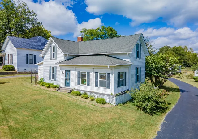 Photo 3 of Single family home for sale at 1945 Main St, Lynnville, TN 38472 | MLS# 3615140 | Listing updated on 2026-10-08