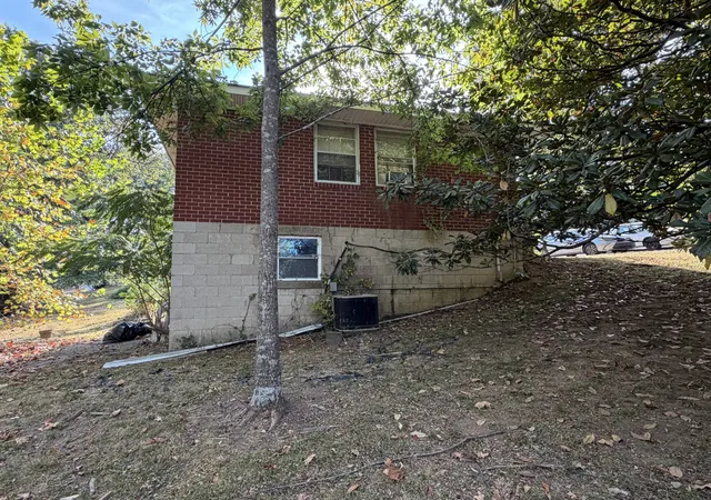 Photo 4 of Single family home for sale at 2508 Eastland Ave, Nashville, TN 37206 | MLS# 3597697 | Listing updated on 2026-09-23