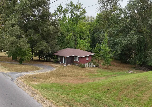 Photo 3 of Single family home for sale at 2508 Eastland Ave, Nashville, TN 37206 | MLS# 3597697 | Listing updated on 2026-09-23