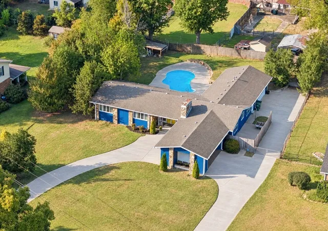 Photo 1 of Single family home for sale at 106 Sun Valley Rd, Mount Juliet, TN 37122 | MLS# 3599167 | Listing updated on 2026-10-04