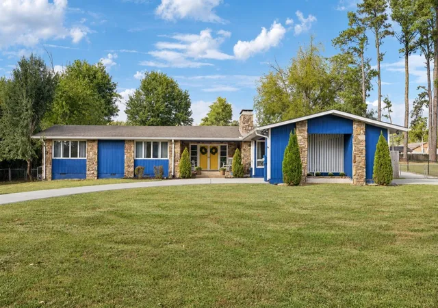 Photo 2 of Single family home for sale at 106 Sun Valley Rd, Mount Juliet, TN 37122 | MLS# 3599167 | Listing updated on 2026-10-04