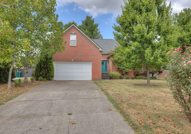 Photo 2 of Single family home for sale at 1808 Portview Dr, Spring Hill, TN 37174 | MLS# 3601585 | Listing updated on 2026-09-30