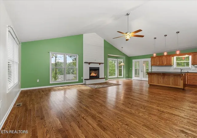 Photo 4 of Single family home for sale at 272 Woodhaven Dr, Vonore, TN 37885 | MLS# 3597599 | Listing updated on 2026-10-08