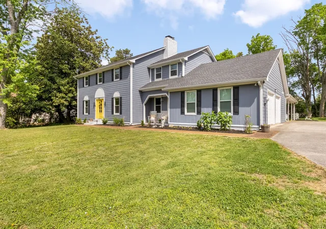 Photo 3 of Single family home for sale at 1430 Haynes Dr, Murfreesboro, TN 37129 | MLS# 3597645 | Listing updated on 2026-09-22