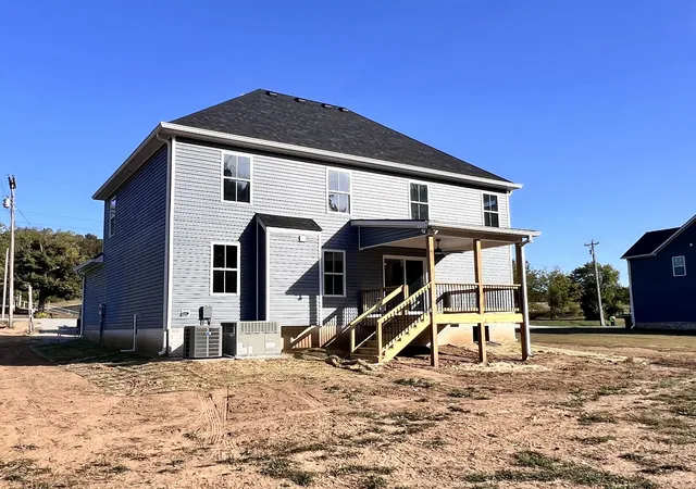Photo 4 of Single family home for sale at 1140 Indian Crk Rd, Cumberland Furnace, TN 37051 | MLS# 3618681 | Listing updated on 2026-10-09