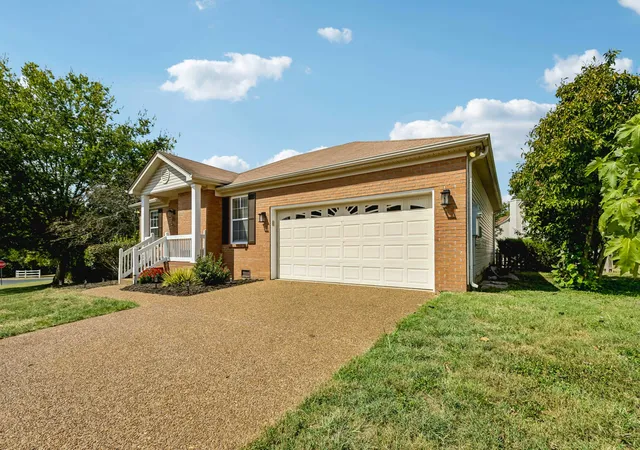 Photo 3 of Single family home for sale at 204 Nathan Dr, Goodlettsville, TN 37072 | MLS# 3610073 | Listing updated on 2026-10-04