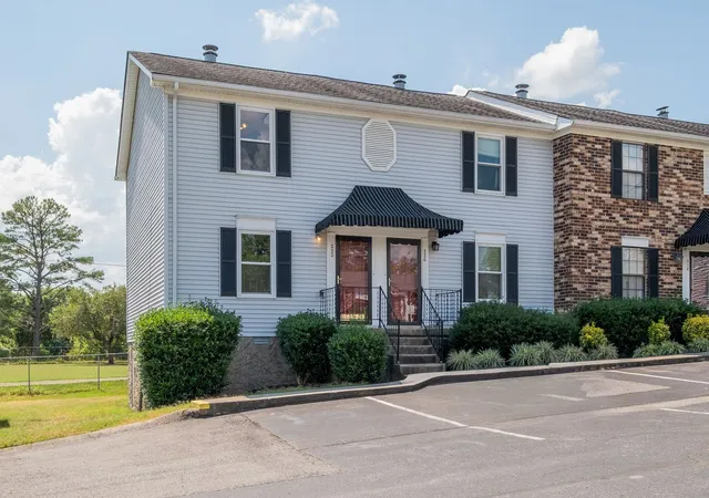 Photo 2 of Condo for sale at 222 Edgewood Dr, Hendersonville, TN 37075 | MLS# 3597816 | Listing updated on 2026-09-30