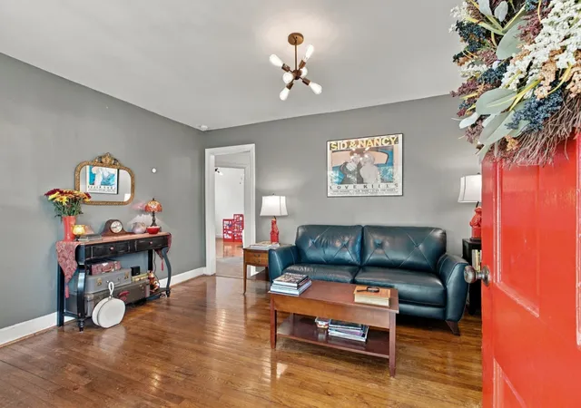 Photo 4 of Single family home for sale at 1126 Leland Ave, Nashville, TN 37216 | MLS# 3597919 | Listing updated on 2026-09-23