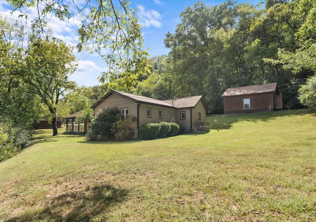 Photo 1 of Single family home for sale at 4833 Eatons Crk Rd, Nashville, TN 37218 | MLS# 3602996 | Listing updated on 2026-10-04