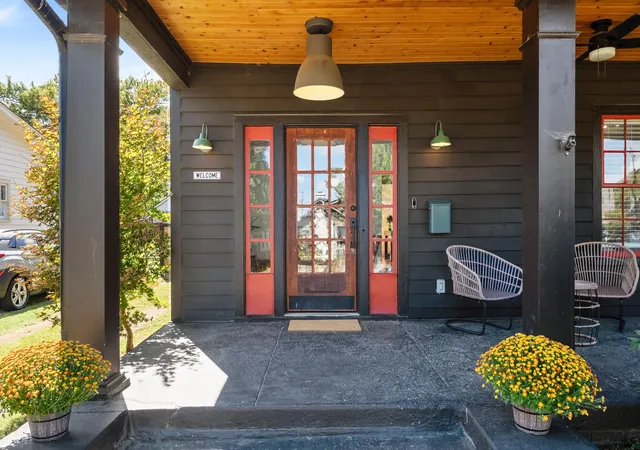 Photo 2 of Single family home for sale at 1804 Russell St, Nashville, TN 37206 | MLS# 3601297 | Listing updated on 2026-10-03
