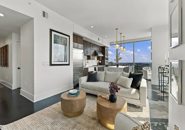 Photo 3 of Condo for sale at 1616 W End Ave #1908, Nashville, TN 37203 | MLS# 3598703 | Listing updated on 2026-09-24