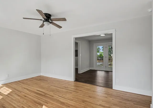 Photo 3 of Single family home for sale at 1706 Woodside Dr, Springfield, TN 37172 | MLS# 3597670 | Listing updated on 2026-09-26
