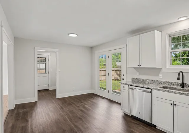 Photo 4 of Single family home for sale at 1706 Woodside Dr, Springfield, TN 37172 | MLS# 3597670 | Listing updated on 2026-09-26