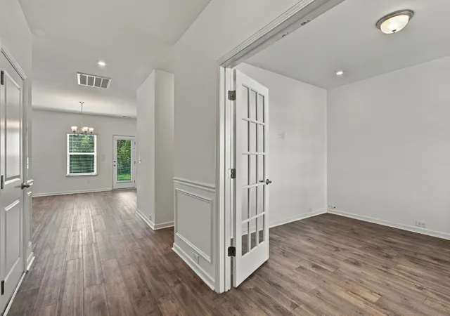 Photo 2 of Single family home for sale at 497 Buddy Dr, Columbia, TN 38401 | MLS# 3597712 | Listing updated on 2026-10-23