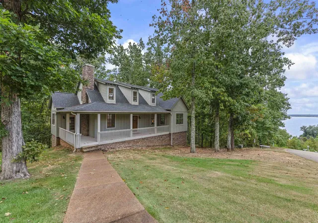 Photo 1 of Single family home for sale at 105 Gentle Ridge Way, Savannah, TN 38372 | MLS# 3597658 | Listing updated on 2026-09-22