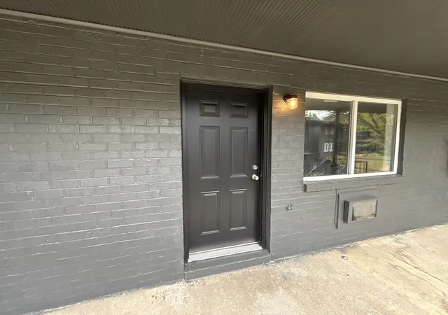 Photo 2 of Condo for sale at 550 Harding Pl #F110, Nashville, TN 37211 | MLS# 3618830 | Listing updated on 2026-10-09