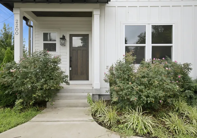 Photo 3 of Single family home for sale at 2200 Sadler Ave, Nashville, TN 37210 | MLS# 3598641 | Listing updated on 2026-09-24