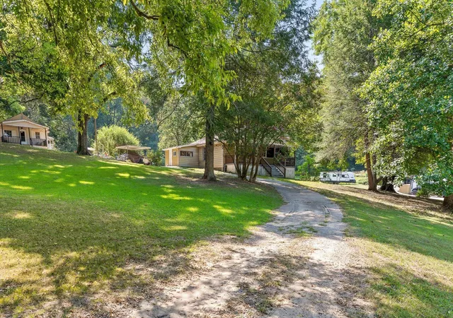 Photo 1 of Single family home for sale at 1220 Debbie Ln, Hixson, TN 37343 | MLS# 3597702 | Listing updated on 2026-09-22