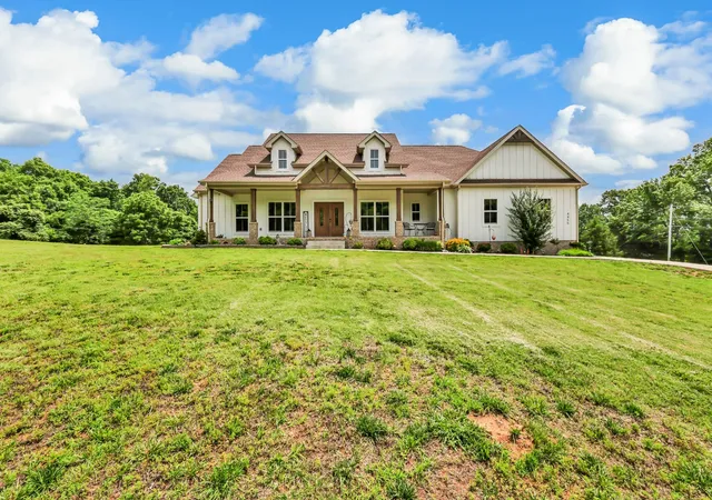 Photo 4 of Single family home for sale at 4455 Lylewood Rd, Indian Mound, TN 37079 | MLS# 3601866 | Listing updated on 2026-09-28