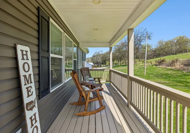 Photo 3 of Single family home for sale at 2 Hickman Crk Rd N, Hickman, TN 38567 | MLS# 3598613 | Listing updated on 2026-09-24
