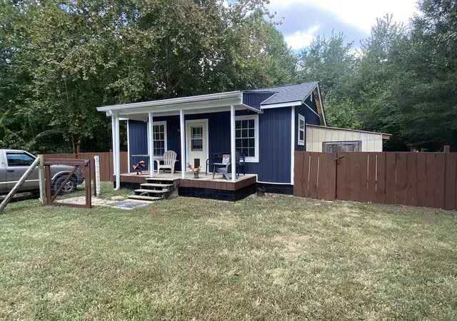Photo 2 of Single family home for sale at 1189 Lakeshore Dr, Beechgrove, TN 37018 | MLS# 3597791 | Listing updated on 2026-09-22