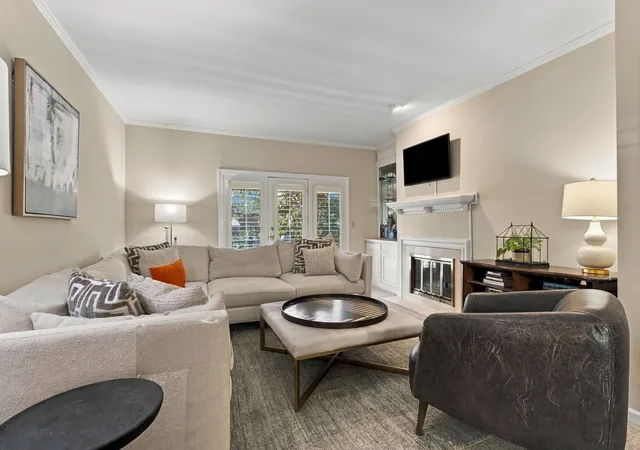 Photo 1 of Townhouse for sale at 248 Westchase Dr, Nashville, TN 37205 | MLS# 3599442 | Listing updated on 2026-10-09