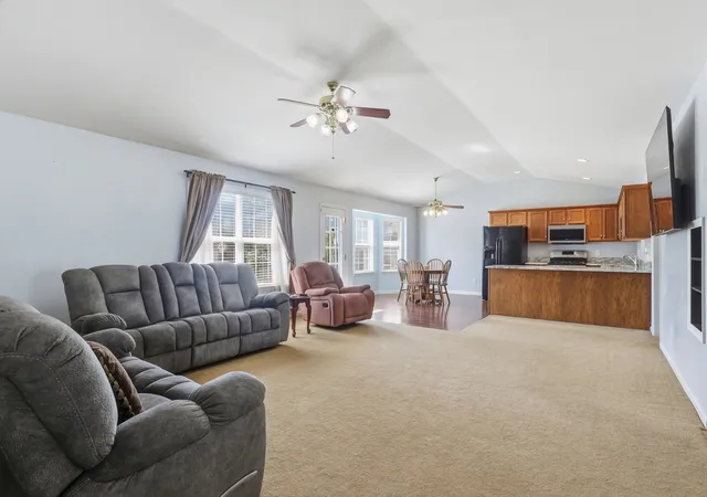 Photo 3 of Single family home for sale at 2109 Williamsport Pike, Columbia, TN 38401 | MLS# 3597752 | Listing updated on 2026-10-07