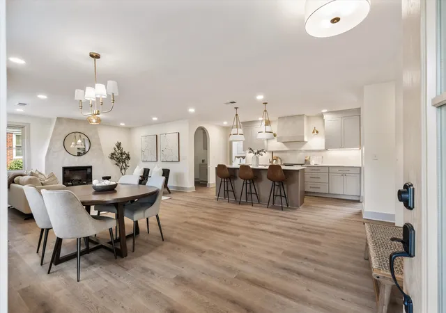 Photo 3 of Single family home for sale at 5020 Montclair Dr, Nashville, TN 37211 | MLS# 3598682 | Listing updated on 2026-09-29