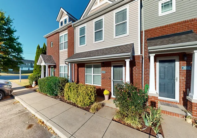 Photo 2 of Townhouse for sale at 2016 Arum Ct, Spring Hill, TN 37174 | MLS# 3602098 | Listing updated on 2026-10-04
