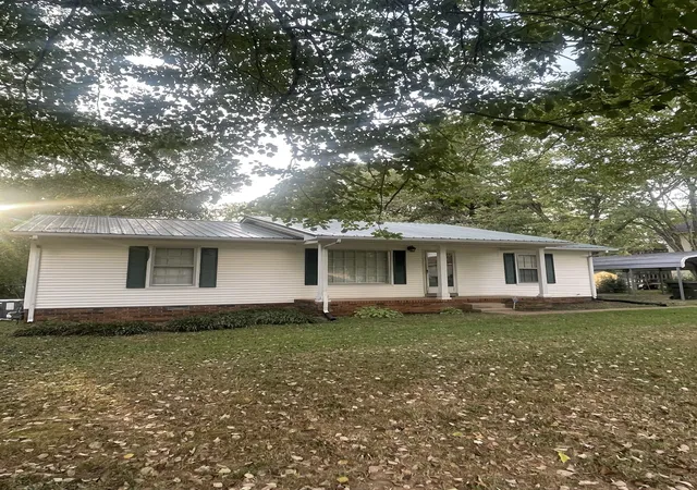 Photo 2 of Single family home for sale at 601 Herb Dr, Lawrenceburg, TN 38464 | MLS# 3597807 | Listing updated on 2026-09-28
