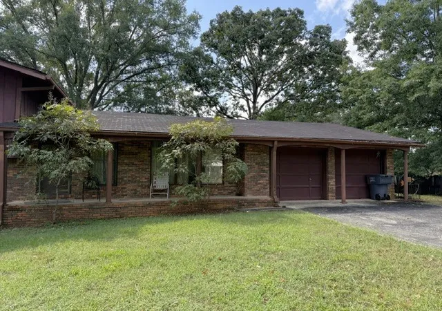 Photo 3 of Single family home for sale at 1440 Hillsdale Dr, Cookeville, TN 38506 | MLS# 3598236 | Listing updated on 2026-09-24