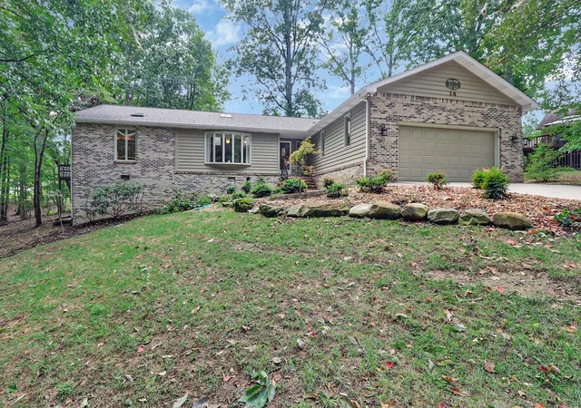 Photo 2 of Single family home for sale at 14 Park Ter, Crossville, TN 38558 | MLS# 3598226 | Listing updated on 2026-09-23
