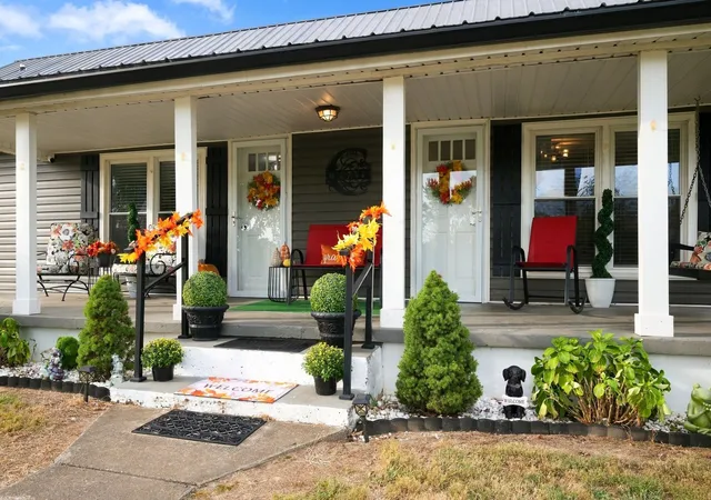 Photo 3 of Single family home for sale at 2412 Maysville Rd, Dickson, TN 37055 | MLS# 3597821 | Listing updated on 2026-10-02