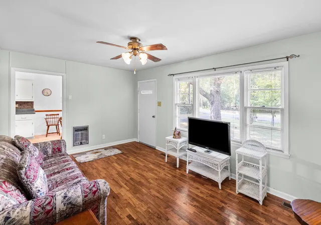 Photo 2 of Single family home for sale at 128 Pardue Ln, Hopkinsville, KY 42240 | MLS# 3598069 | Listing updated on 2026-10-03