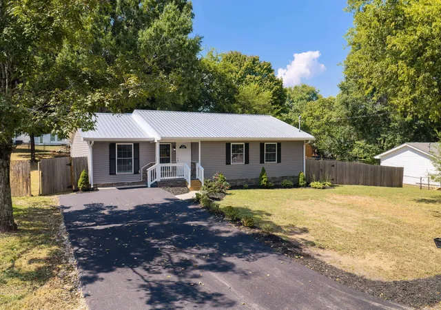 Photo 1 of Single family home for sale at 146 Fescue Dr, Chickamauga, GA 30707 | MLS# 3597788 | Listing updated on 2026-10-07