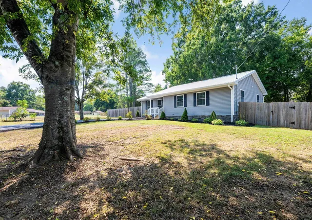 Photo 3 of Single family home for sale at 146 Fescue Dr, Chickamauga, GA 30707 | MLS# 3597788 | Listing updated on 2026-10-07