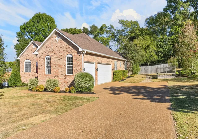 Photo 3 of Sale Pending at 716 Cowan Dr, Nolensville, TN 37135 | MLS# 3603063 | Listing updated on 2026-10-03