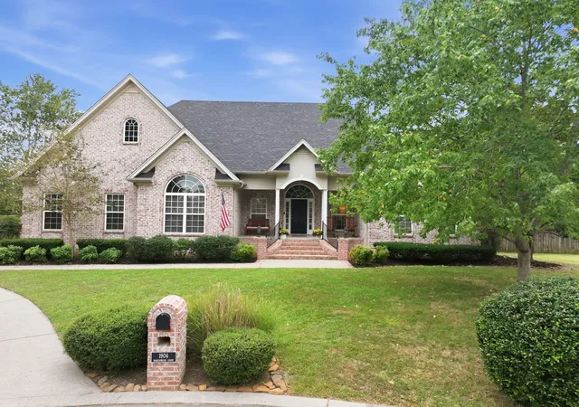 Photo 3 of Single family home for sale at 1904 Baskinbrook Ct, Murfreesboro, TN 37130 | MLS# 3599096 | Listing updated on 2026-10-10