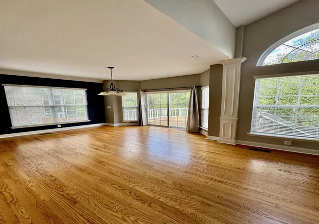 Photo 3 of Single family home for sale at 7176 Holt Run Dr, Nashville, TN 37211 | MLS# 3597887 | Listing updated on 2026-09-22