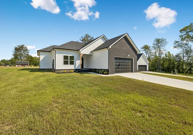Photo 1 of Single family home for sale at 194 Vickers Rd, Smithville, TN 37166 | MLS# 3597863 | Listing updated on 2026-09-22