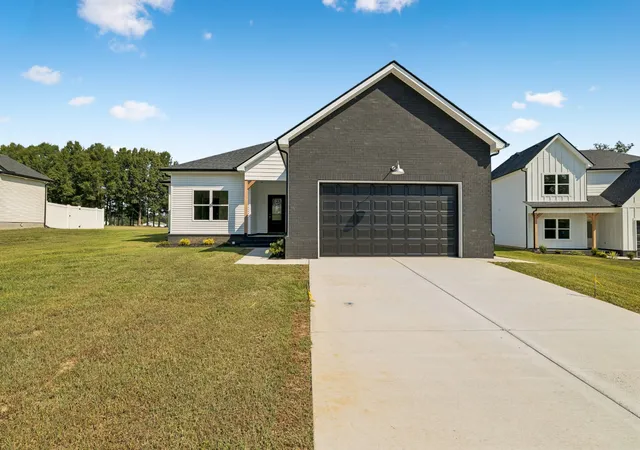 Photo 3 of Single family home for sale at 194 Vickers Rd, Smithville, TN 37166 | MLS# 3597863 | Listing updated on 2026-09-22