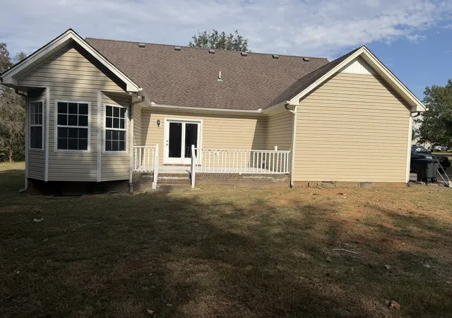 Photo 3 of Single family home for sale at 2039 Sterling St, Murfreesboro, TN 37127 | MLS# 3598266 | Listing updated on 2026-09-23