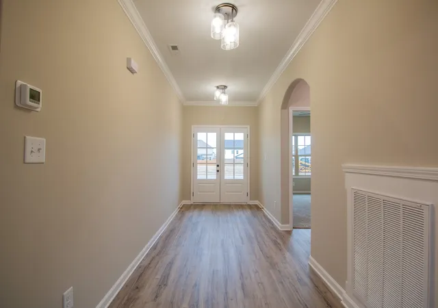 Photo 1 of Single family home for sale at 618 Summerfield, Clarksville, TN 37040 | MLS# 3598214 | Listing updated on 2026-09-25