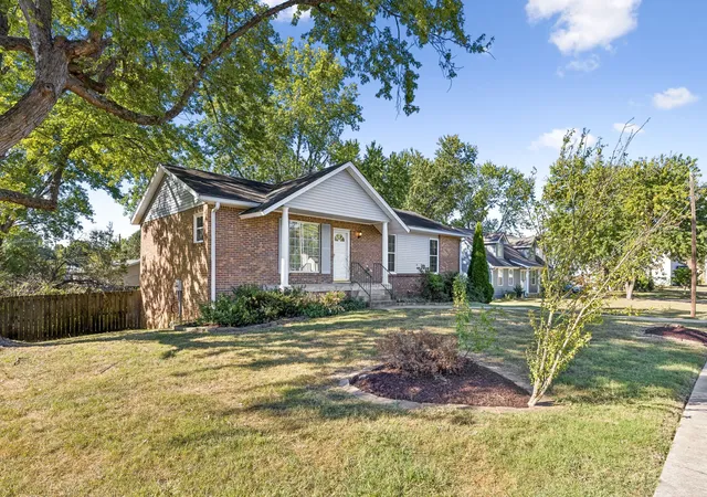 Photo 2 of Single family home for sale at 329 Belinda Pkwy, Mount Juliet, TN 37122 | MLS# 3603620 | Listing updated on 2026-10-01